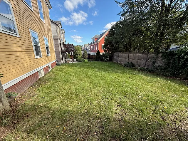 549 Hope St #A — Photo 11