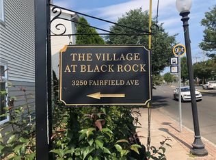 3250 Fairfield Ave APT 203, Bridgeport, CT 06605
