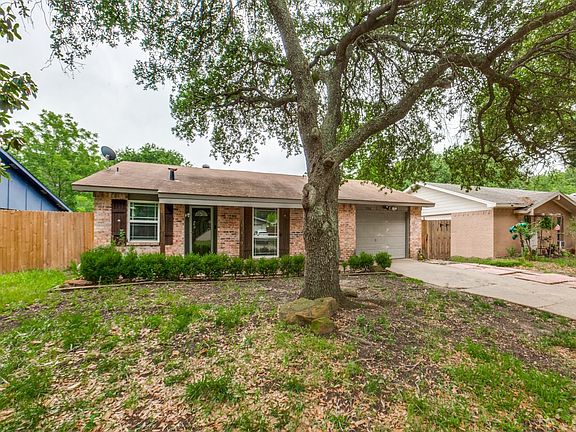 2nd image of 1502 Deepwood Dr