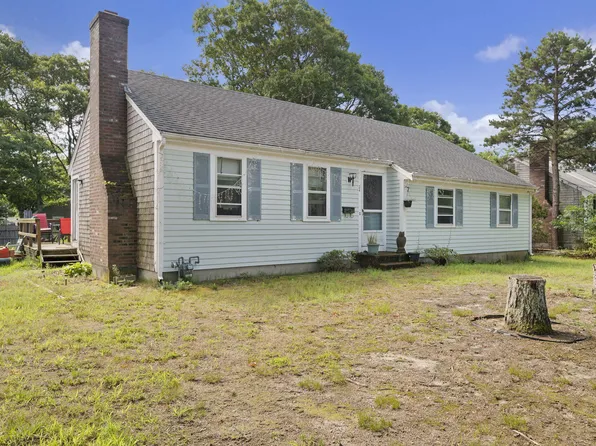 24 S Sea Avenue, West Yarmouth, MA 02673