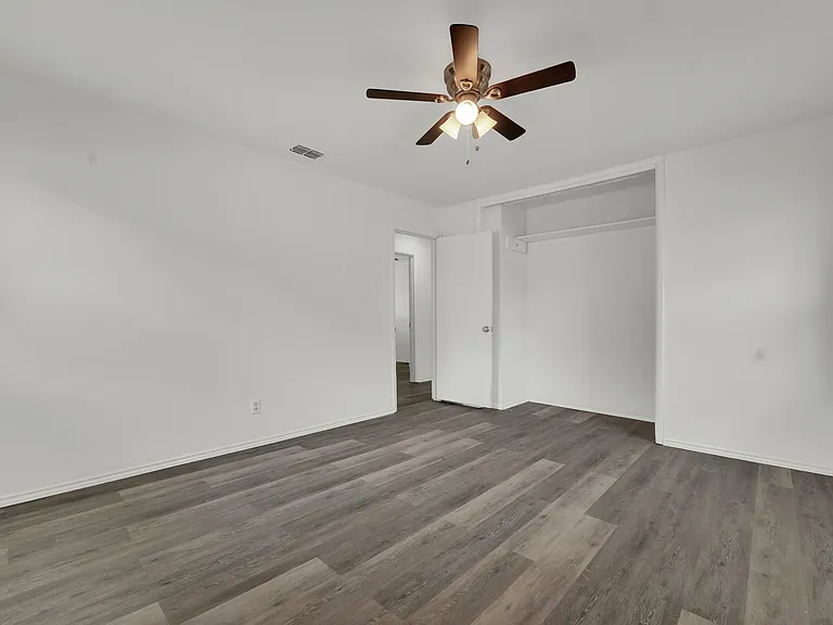2682 Wasina Dr — Photo 10