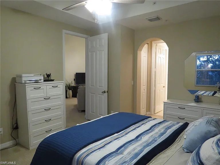 1305 Mariposa Cir #202 — Photo 13