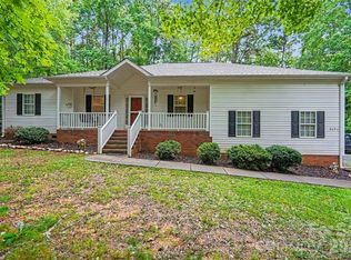 8904 Gosnell Dr, Charlotte, NC 28227