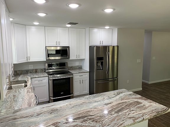 4th image of 941 Apopka Blvd