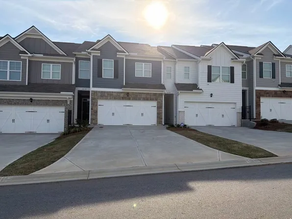6658 Corryton St, Flowery Branch, GA 30542
