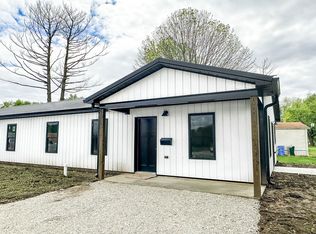 711 E Jefferson Ave #1, Casey, IL