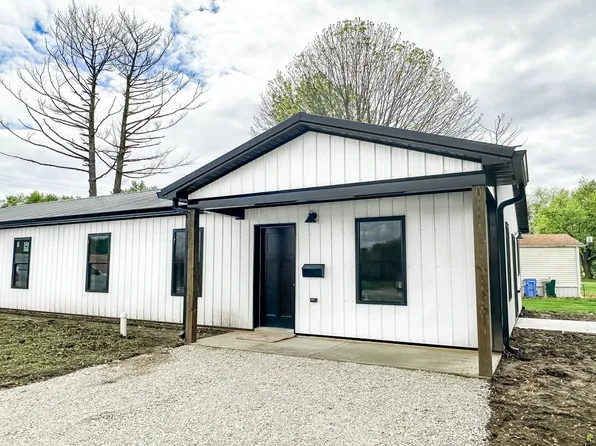 309 Mulberry St #1, Marshall, IL 62441