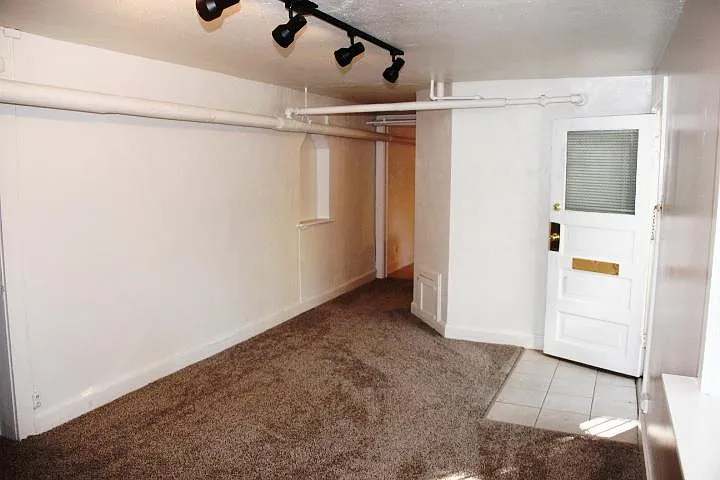 1 bed, 500 sqft, $1,195 — Photo 2