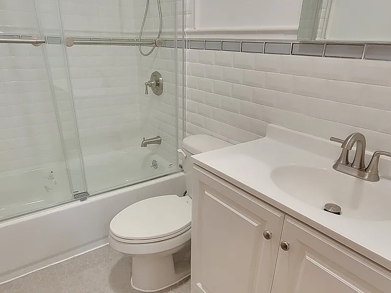 29-24 30th Ave #3R — Photo 9