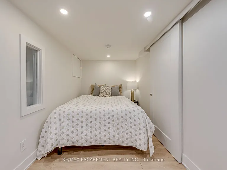 407 Skinner Rd — Photo 29