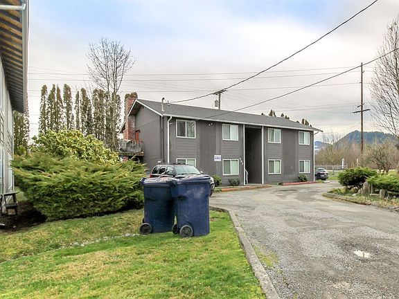 4th image of 717 Myrtine St APT A