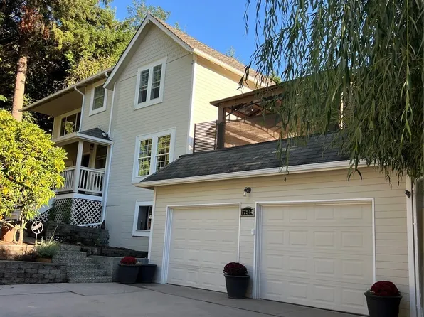17514 W Riverside Drive, Bothell, WA 98011