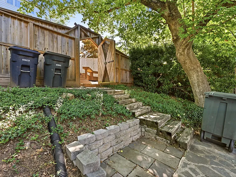 5168 Fulton St NW — Photo 31