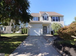 3106 Maureen Dr, Philadelphia, PA 19154