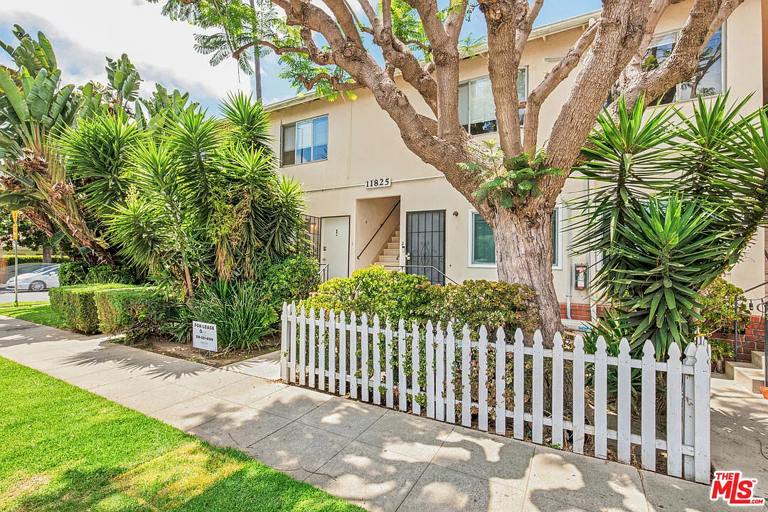 1 bed, 1.0 bath, $2,625 — Photo 1