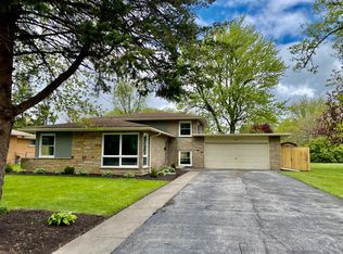 1439 W Hawkins St, Kankakee, IL 60901