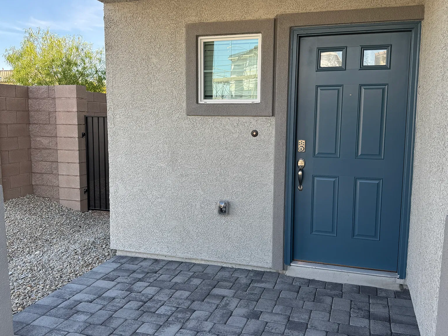 5 bed, 2665 sqft, $2,700 — Photo 2