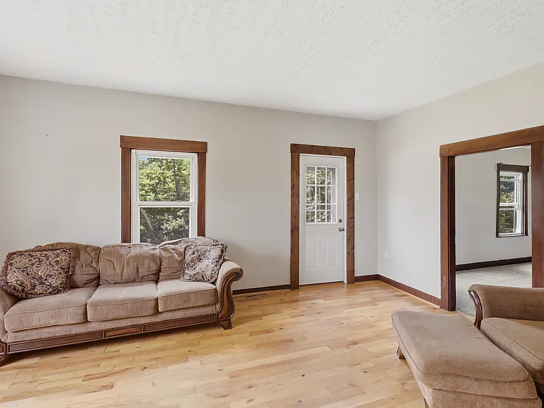 6586 S Route 123 — Photo 10