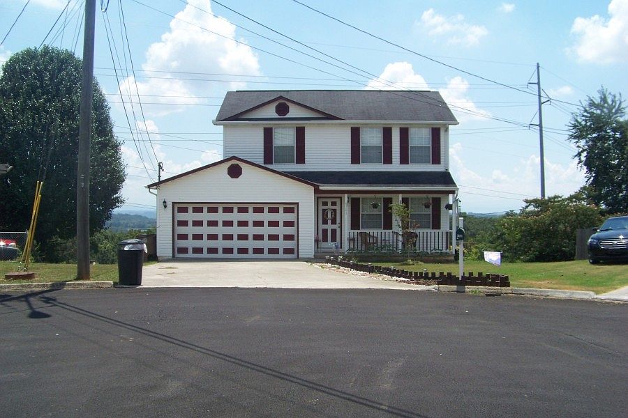 1st image of 6301 Tamworth Ln