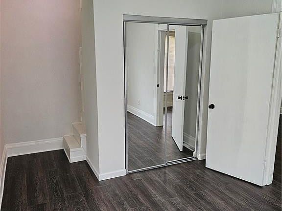 5th image of 164 W Sylvania Ave