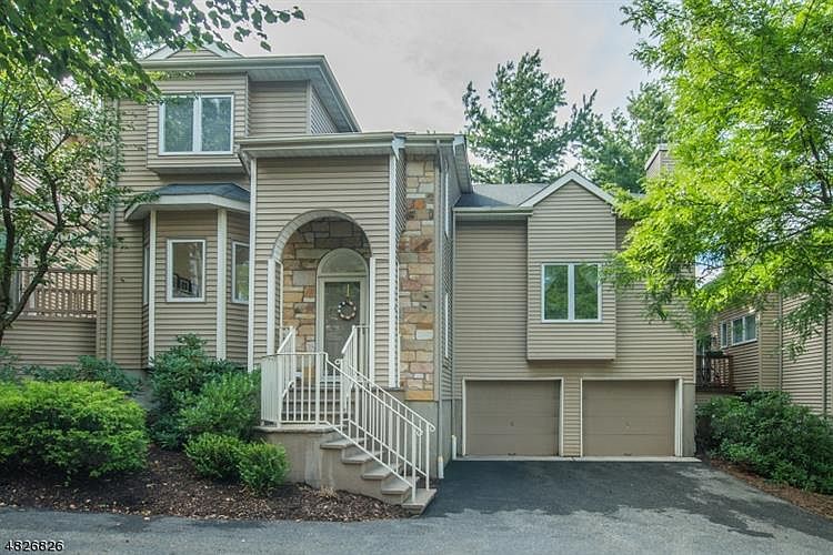 1st image of 116 Clarken Dr