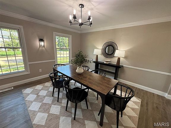 5th image of 1917 Dovercliff Ct