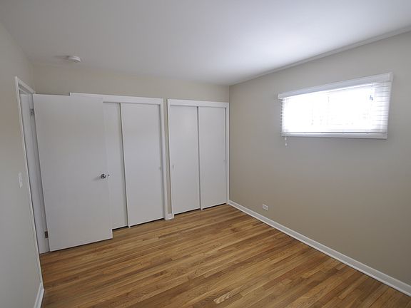 5th image of 128 E Normandy Dr