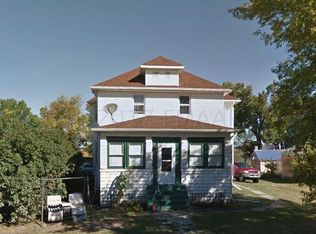 140 1st St W, Halstad, MN 56548