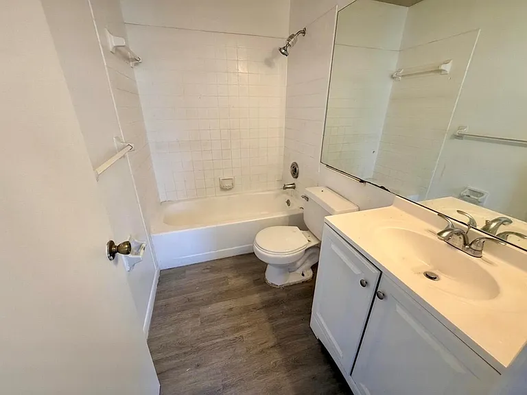 2305 Seaside Dr — Photo 13