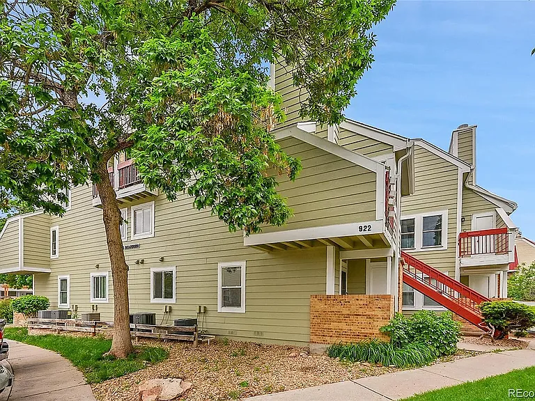 922 S Dearborn Way #8 — Photo 13