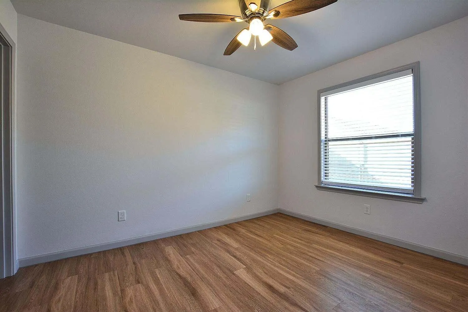1207 North Essex Avenue - 1 — Photo 4
