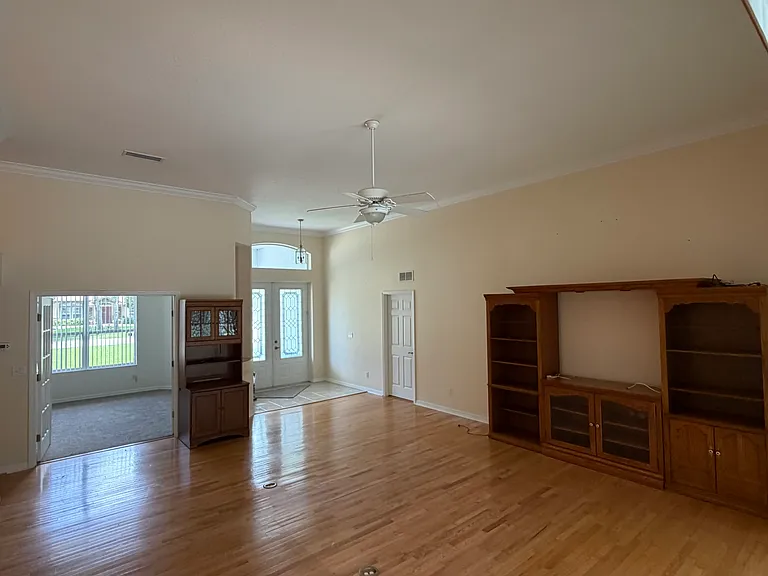 1208 Londonderry Cir — Photo 17