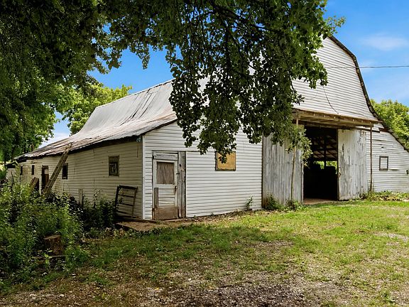 2nd image of 1394 County Road 8530