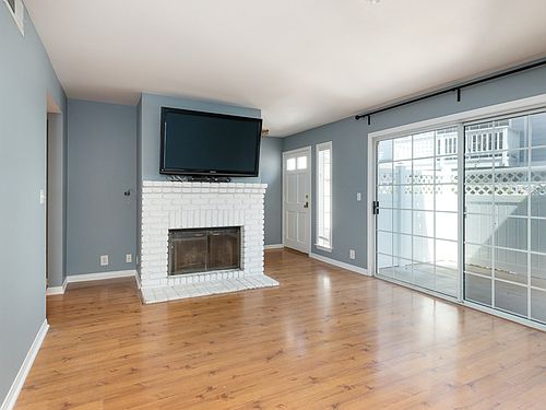 3rd image of 103 North Broadway