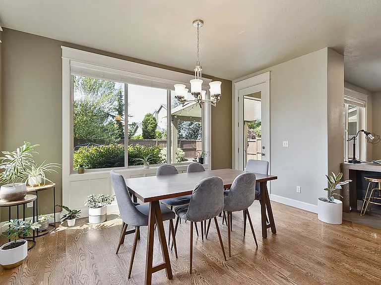 691 W Cagney St — Photo 11