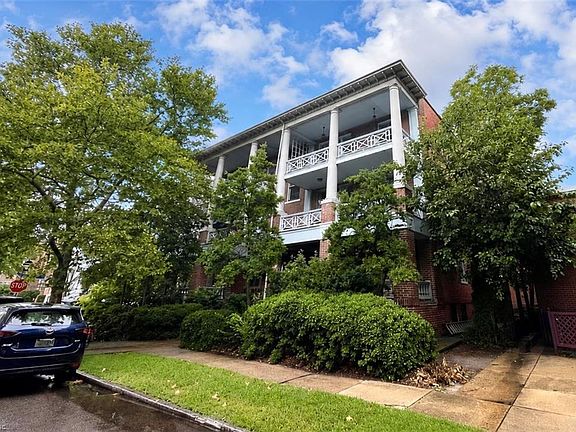 2nd image of 524 Graydon Ave APT 4