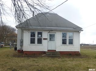 210 N 2nd St, Easton, IL 62633