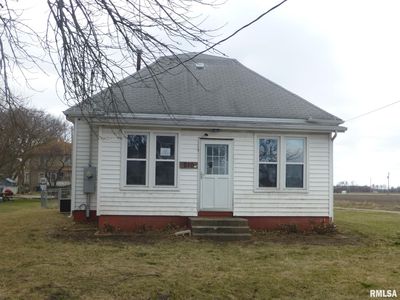 210 N 2nd St, Easton, IL, 62633