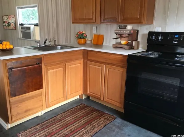 6577 Cedar Lane, San Antonio, TX 78257