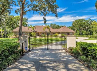 2350 NE Coachman Rd, Clearwater, FL 33765