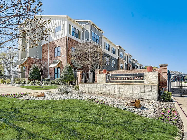 Skyview West Apartments — Photo 40