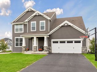 9135 Lighthouse Ln, Woodbury, MN 55129