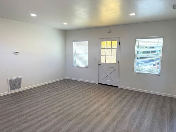 2nd image of 361 Alisal Rd