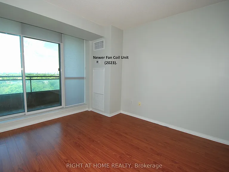 39 Pemberton Ave #1009 — Photo 11