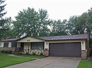 623 Fairfield Dr, Flushing, MI 48433