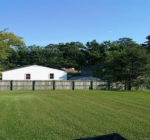 2nd image of 117 N Grove Ave