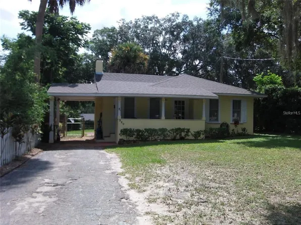 320 N Rhodes St, Mount Dora, FL 32757
