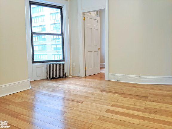 5th image of 415 E 71st St APT 4C