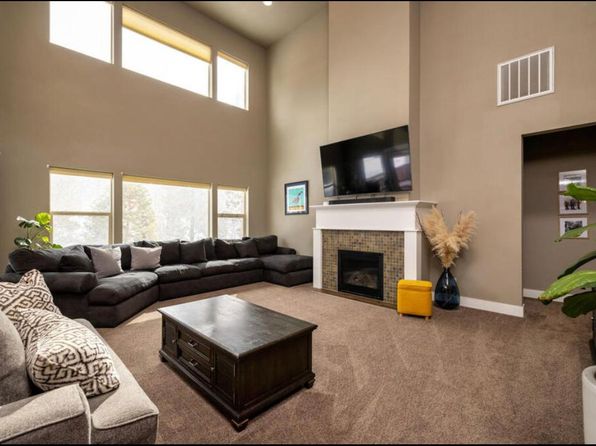 1087 Timber Mountain Ln