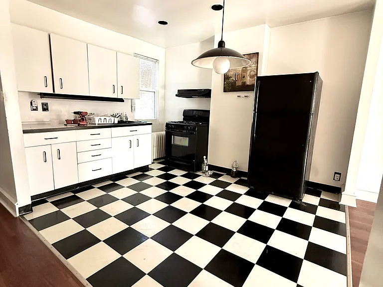 1436 N 54th St #2 — Photo 3
